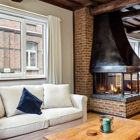 Stylish Apartment In Dinant Near The Maas Buitenkant foto