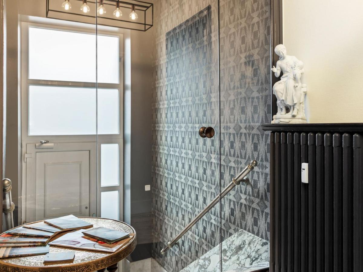 Stylish Apartment In Dinant Near The Maas Buitenkant foto