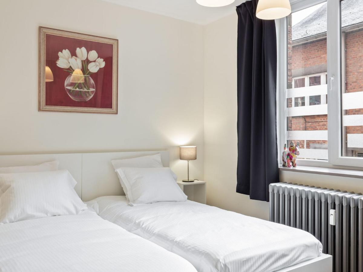 Stylish Apartment In Dinant Near The Maas Buitenkant foto