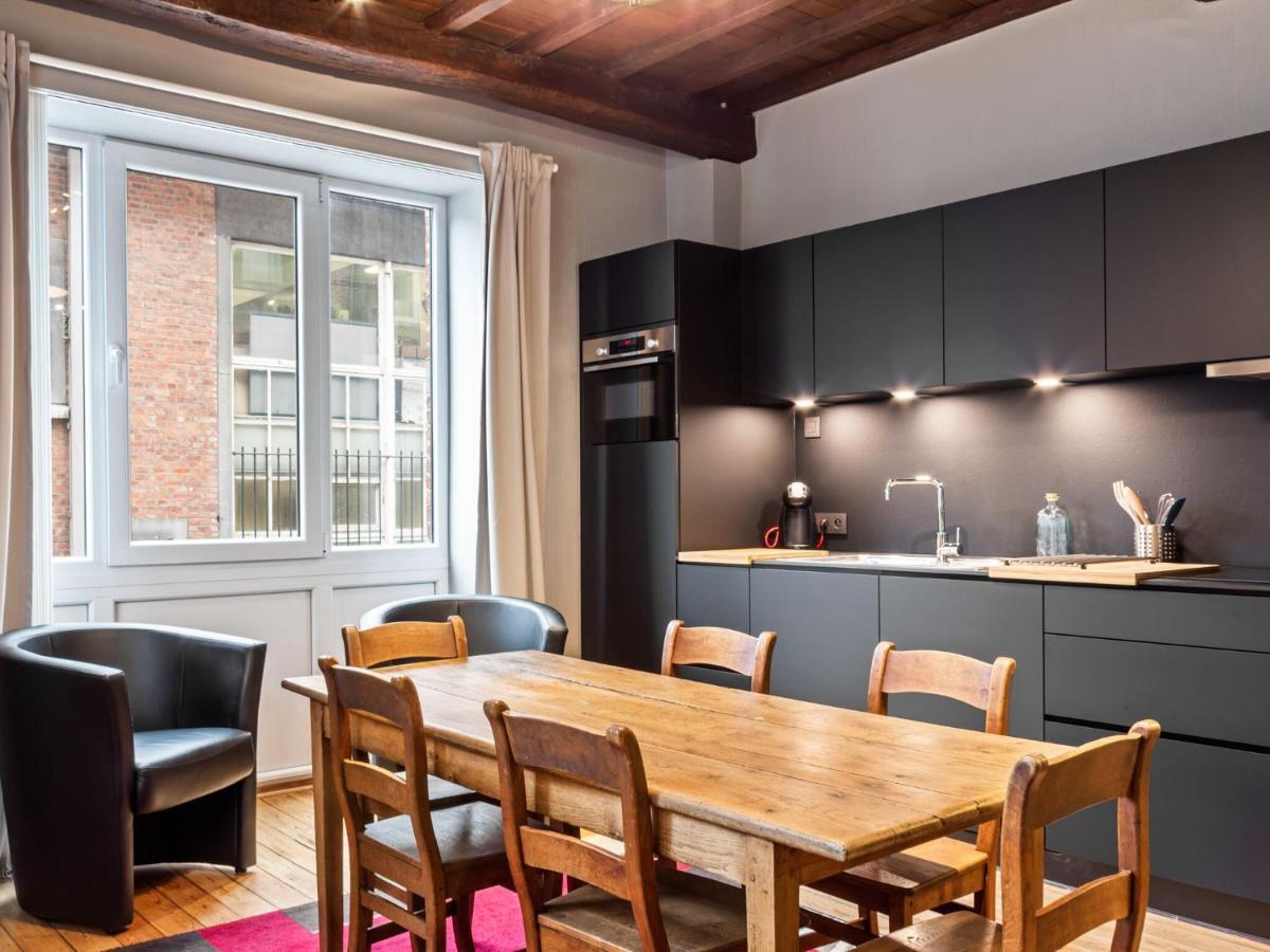 Stylish Apartment In Dinant Near The Maas Buitenkant foto